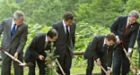 G8 endorses halving global emissions by 2050