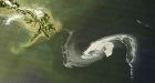 Surface area of gulf oil spill has tripled; rough seas again thwart containment