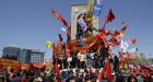 Thousands of workers commemorate May Day